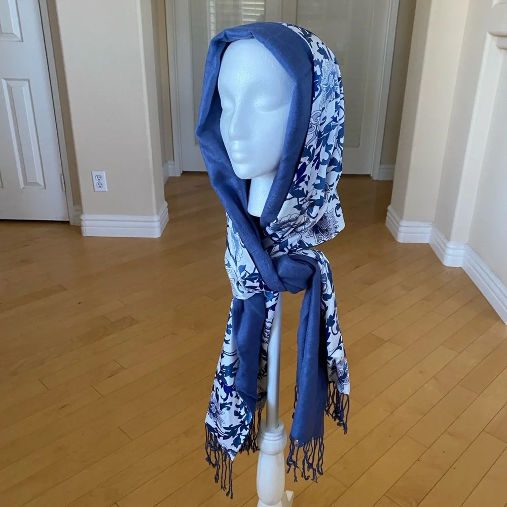 NWT 100% Silk Reversible Wrap Scarf Shawl With Fringe Blue and White